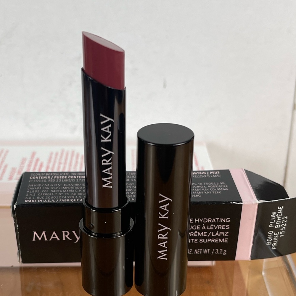 Mary Kay Supreme Hydrating Lipstick in Boho Plum